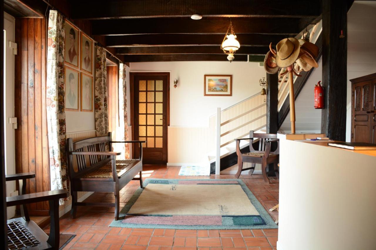 Bed and Breakfast Les Noyers Aulnay Aulnay  Экстерьер фото