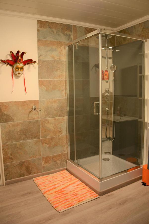 Bed and Breakfast Les Noyers Aulnay Aulnay  Экстерьер фото